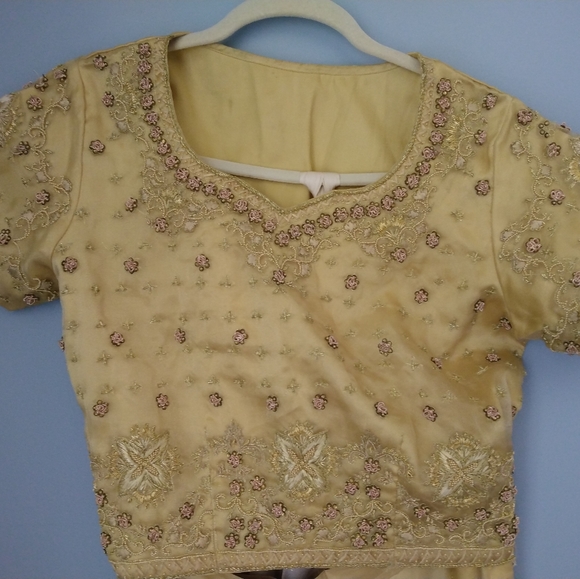 Gold Color Long Lehenga With laced back Choli Indian Traditional Dress 2 piece - Picture 3 of 10